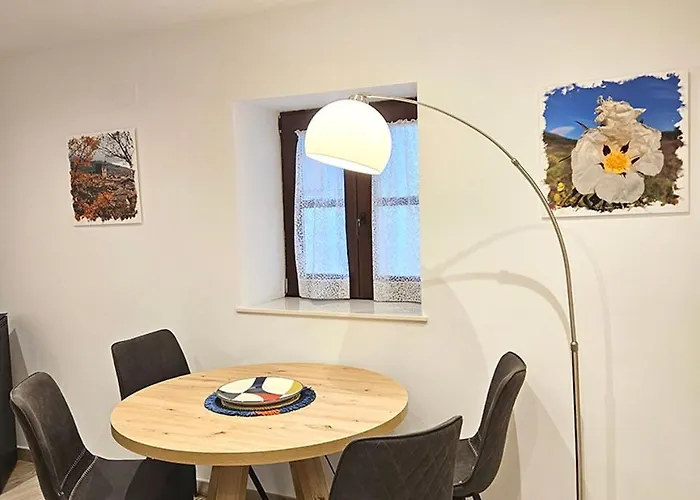 Mural Del Castillo Ii, 라 알베르카