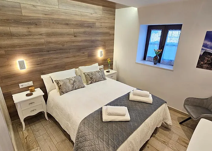 Mural Del Castillo Ii,